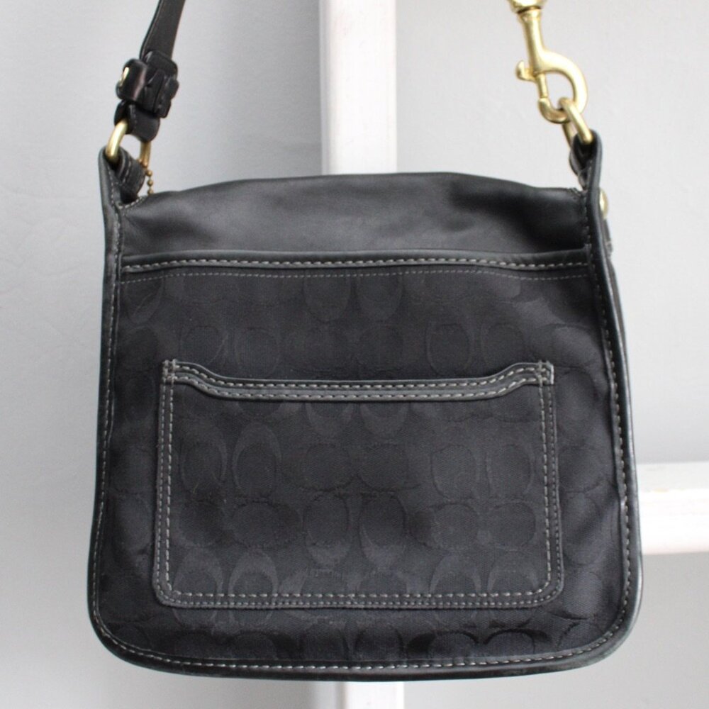 Coach Vintage Y2K Bleecker Black Legacy Signature Shoulder Bag Purse 11434 - Picture 4 of 10